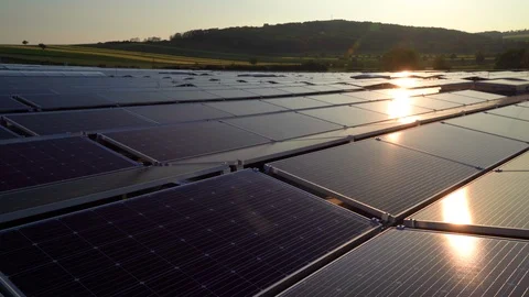 Solar Panels in Nature during a Spring Sunset Vídeos de archivo 117853863
