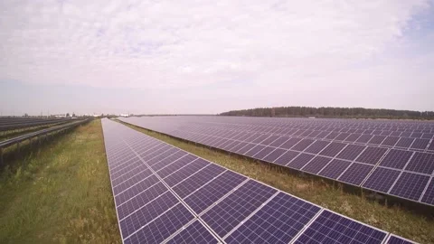 Solar panels provide clean renewable energy in countryside 스톡 동영상 169855808
