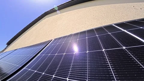 Solar panels with sunny condition, green energy 库存影片 337549529
