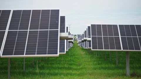 Solar Park Focus Shift Video stock 287742000