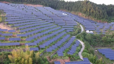 Solar power station in mountain Video stock 190383566