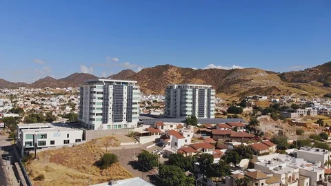 Solar Powered Buildings_4K Vídeos de archivo 120359360
