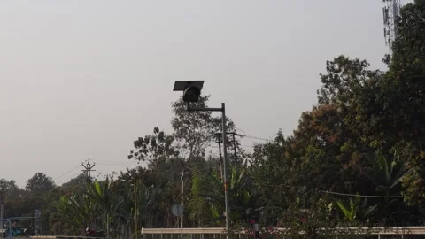 A solar-powered traffic light Stock Footage 304061979