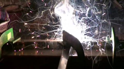 Solder in action 動画素材 606278