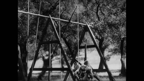 Soldier falling off swinging pole during basic training 스톡 동영상 260257132