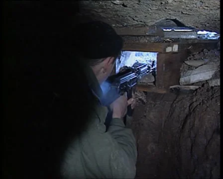 Soldier opening fire 動画素材 8754464