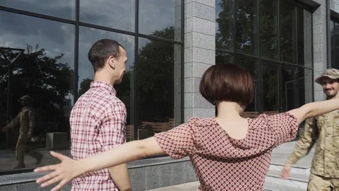 The soldier returns home Stock Footage 115831180