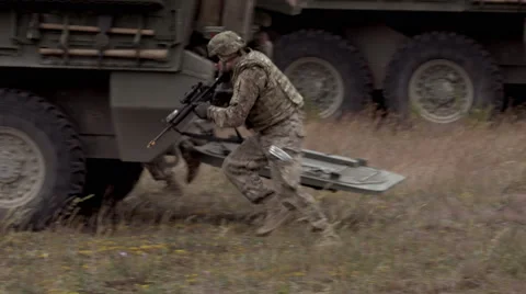 Soldier takes up a position Stock Footage 67254795