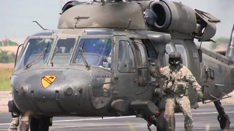 Soldiers Exiting Blackhawk Stock Footage 51029304