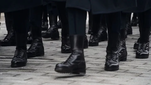 Soldiers marching on the streets 스톡 동영상 105717742