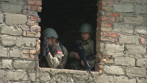Soldiers Pull Security from a Window* Video stock 115129884
