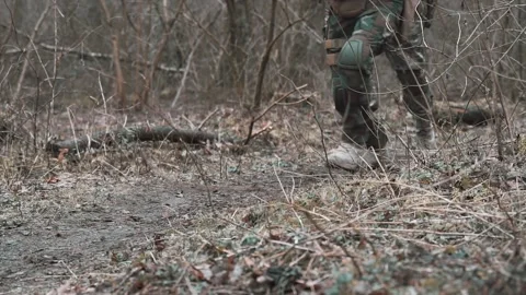 Soldiers run in slow motion. Stock Footage 131093495