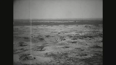 Soldiers running while explosions take place on battlefield Stock Footage 43312581