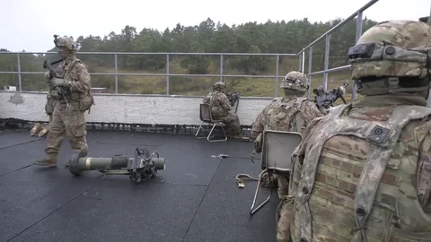 Soldiers in watch tower with guns for Exercise Allied Spirit VII in Germany Vidéo 82523339