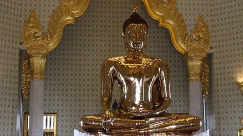 Solid gold Buddha, famous Buddha statue at Wat Traimit, Bangkok‎ Thailand Stock Footage 130376290