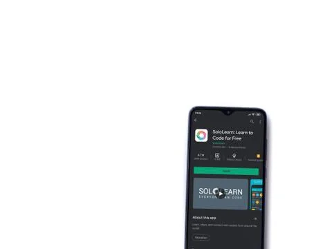 SoloLearn - Learning coding app play store page on the display of a black mob Stock Photos