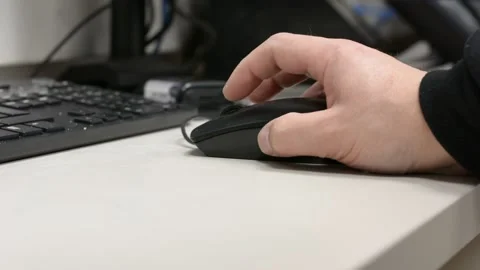 Someone work with mouse low angle view 스톡 동영상 170151888