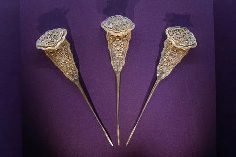 Song Dynasty Cloud Dragon Pattern Hairpin Stock Photos