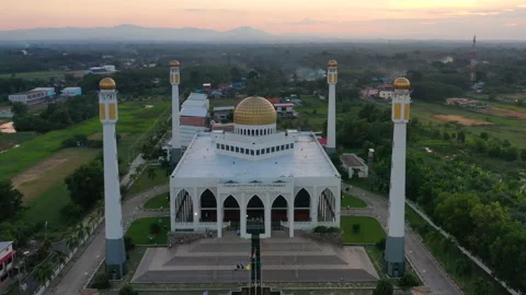Songkhla Central Mosque at sunset Stock Footage 138678042