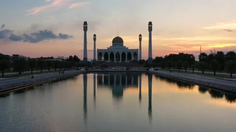 Songkhla Central Mosque at sunset Stock Footage 138678379