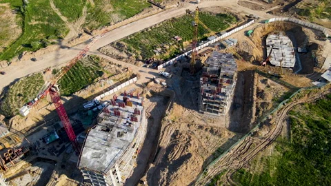 Сonstruction site with cranes on building construction. Vídeos de archivo 156632558