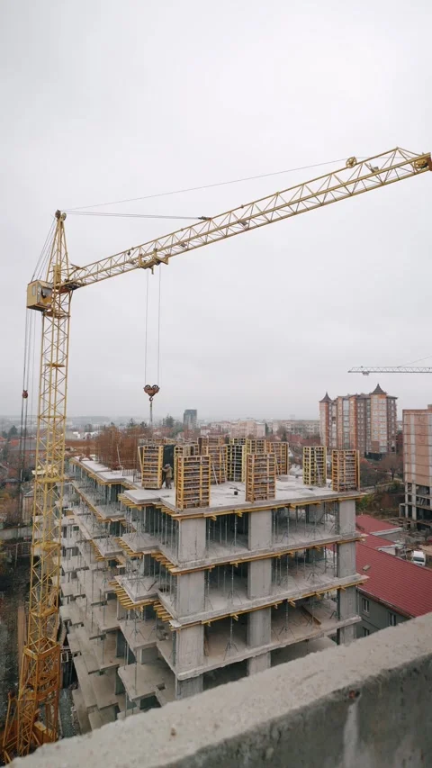 Сonstruction site with cranes. Vídeos de archivo 327937884