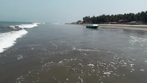 Soothing waves of Goa beach Stock Footage 209122155