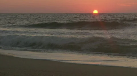 Soothing Waves HD Stock Footage 335492