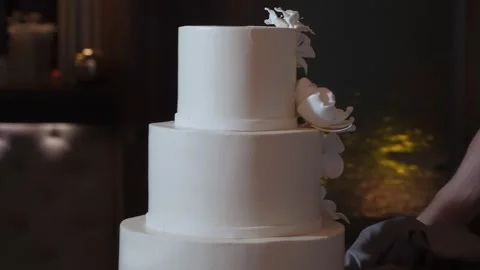 Sophisticated Occasion Featuring Rounded Cake Adorned With Sweet Floral Stock Footage 323772933