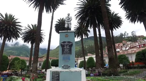 Sorata - Bolivia - Principal Plaza Catedral HD (Tilt Up) 库存影片 59798239