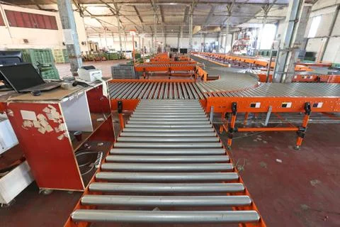 Sorting Warehouse Conveyor Foto stock