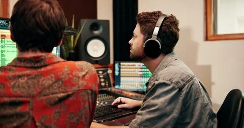 Sound engineer, computer or team in recording studio for music, composition.. Foto stock