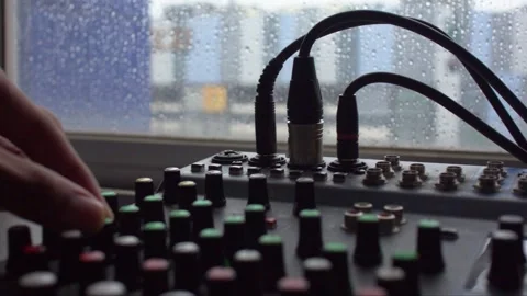 Sound mixer adjusting knobs 스톡 동영상 278889081