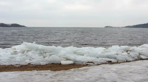 Source of the river Volkhov from Lake ilmen Video stock 35885611
