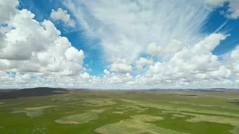The source of the Yellow River on the Qinghai Tibet Plateau Stock Footage 143823788