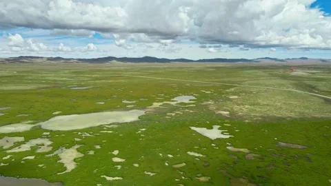 The source of the Yellow River on the Qinghai Tibet Plateau Stock Footage 143824012