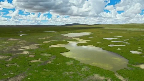 The source of the Yellow River on the Qinghai Tibet Plateau Stock Footage 143824038