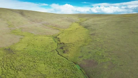 The source of the Yellow River on the Qinghai Tibet Plateau Stock Footage 143829232