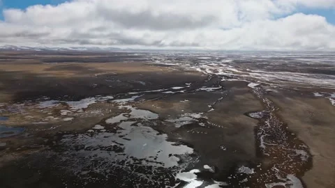 The source of the Yellow River on the Qinghai Tibet Plateau 三江源 黄河源头 Video stock 167736200