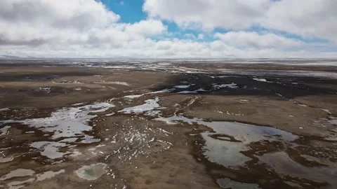 The source of the Yellow River on the Qinghai Tibet Plateau 三江源 黄河源头 Video stock 167737172
