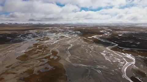 The source of the Yellow River on the Qinghai Tibet Plateau 三江源 黄河源头 Video stock 167739275