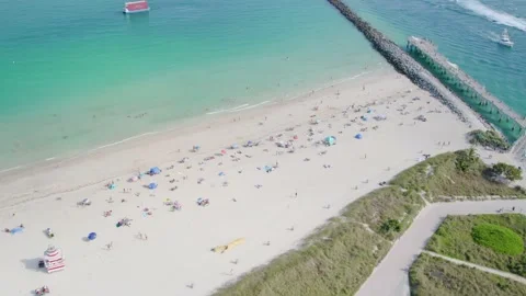 South of 5th on Miami Beach Stock Footage 171246947