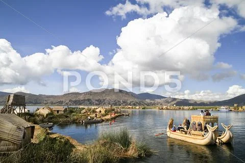 South America, Peru, Uros people living on the floating islands of the Lake Stock Photos