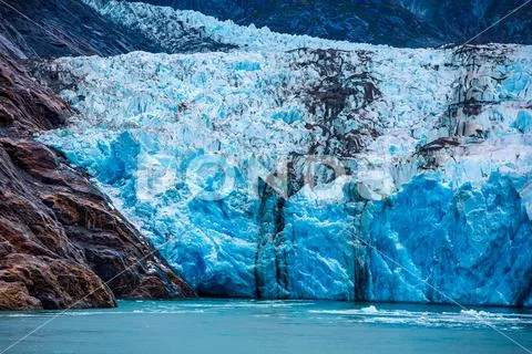 South Dawes Glacier in the Endicott Arm Stock Photos