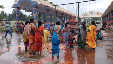 South Indian Devotees crowd Outside the temple Stock Footage 201493263