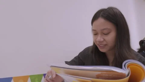 Southeast Asian Students Learning Traditional Chinese in Taiwan Classroom Stock Footage 340471129