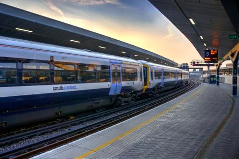Southeastern Train at Platform at London Bridge Station Foto stock