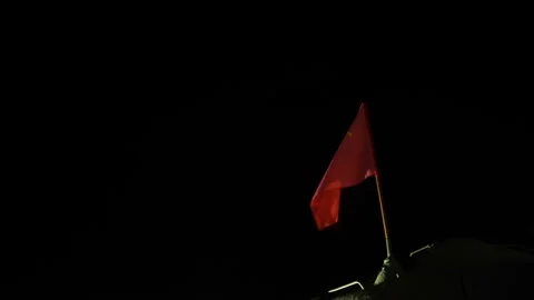 The Soviet flag on the tank Stockbeeldmateriaal 95236457