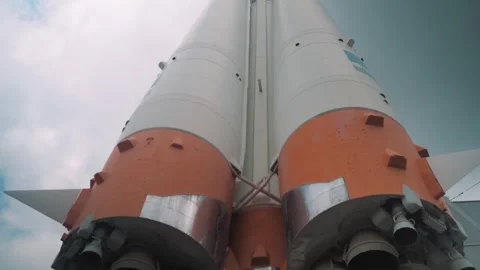Soviet rocket on launchpad, pre-launch. Sleek steel body stretches from base to  Vídeos de archivo 284324847