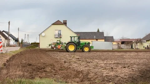 Sowing the field Stock-Footage 105063533